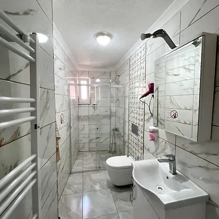 Tekinler Ξενοδοχείο *